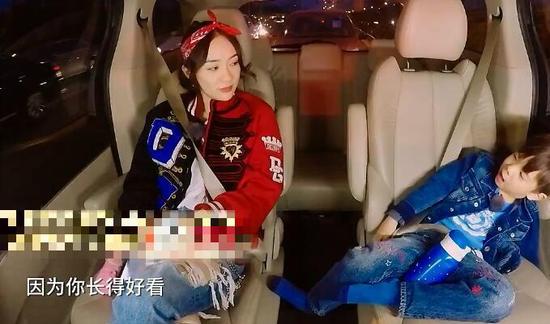 嗯哼大王情话连篇 霍思燕被宠成小女孩模样