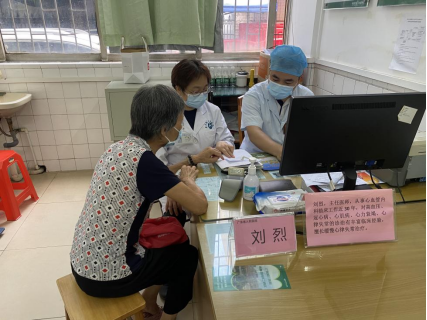 省医刘烈博士下沉结对带教社区医生