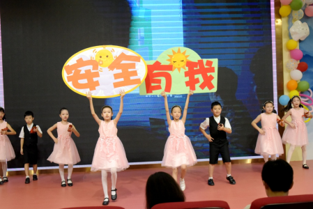 快板表演《信你德》