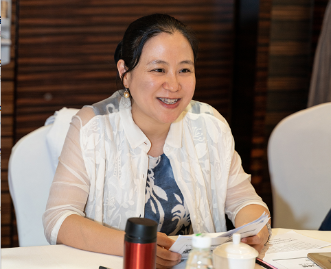 广州中医药大学针灸康复临床医学院教授、东源中医门诊部小儿推拿专科带头人邵瑛教授