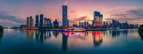 三龙湾游船