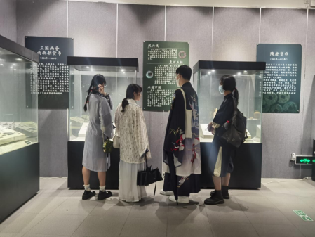 阳江市博物馆展览现场