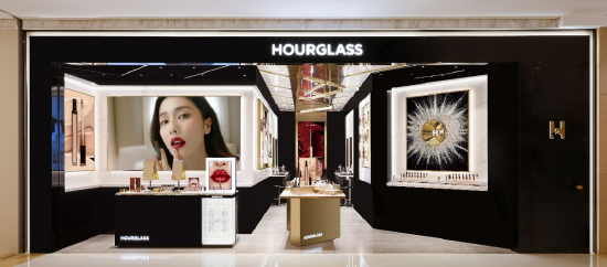 Hourglass华中首店进驻郑州丹尼斯大卫城