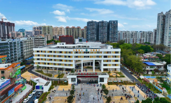 图为英德市第九小学