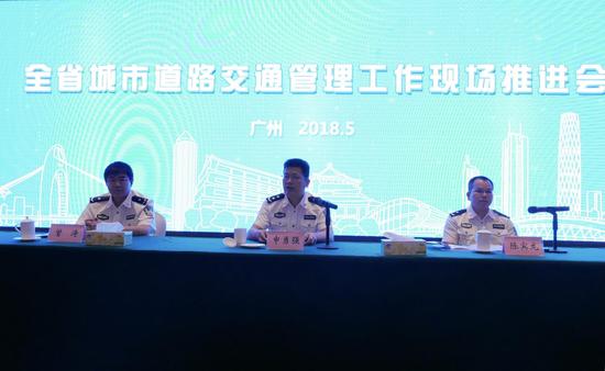 广东2017年来查处不礼让斑马线11.8万起,秩序