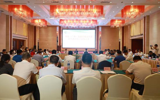 ↑中国（广西）自由贸易试验区钦州港片区管委与大湾区企业代表座谈交流