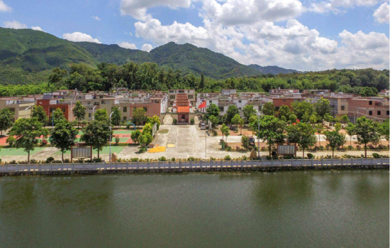 图为英德市西牛镇小湾村新城村