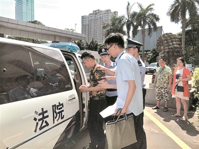 在各地法院的“奇招”面前，老赖的违法成本越来越高。