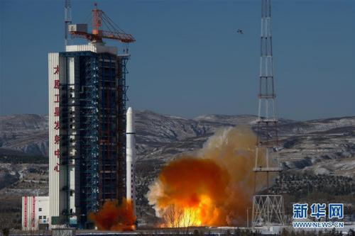 　　1月9日11时24分，我国在太原卫星发射中心用长征二号丁运载火箭，将高景一号03、04星发射升空，卫星顺利进入预定轨道，中国航天2018年首次发射任务取得圆满成功。 新华社记者 曹阳 摄 图片来源：新华网
