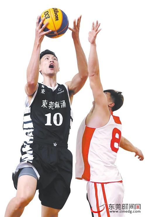 昨日,麻涌队以3战全胜的不败战绩强势挺进8强 记者 郑家雄 摄