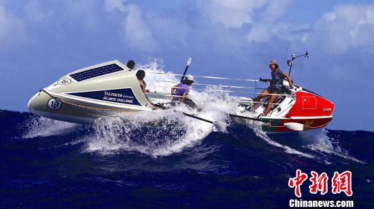 汕头大学女生划艇渡大西洋夺冠破世界纪录 李嘉诚基金会 摄