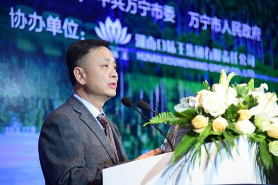 口味王董事长_口味王董事长老婆照片(3)