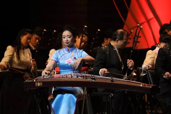 中央民族乐团莅临 奏响农商之夜2018顺德新年