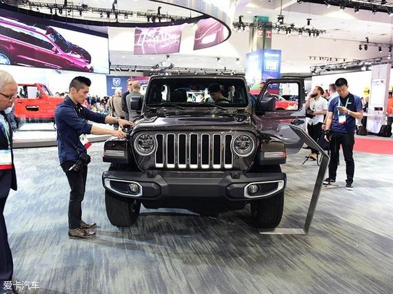 配图为全新Jeep牧马人普通版车型