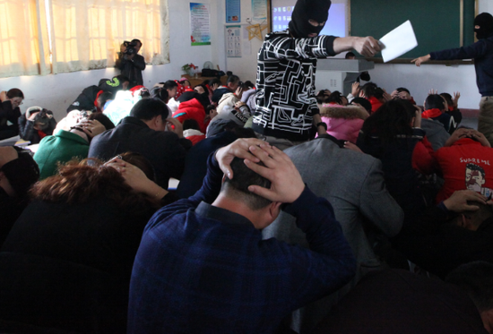 突发暴恐袭击事件中的安全防护模拟演练