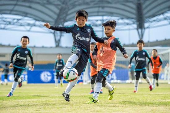 第二届中德青少年足球训练营昆山开营