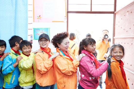 2016530գ漰߽Ͻһ˴ΰοãͼΪʦ