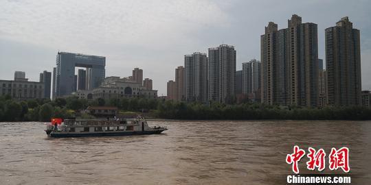 图为60客位中型船舶驾驶比赛现场。 魏建军 摄