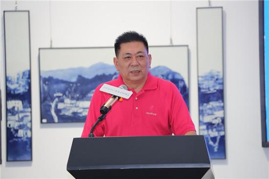美术馆馆长李群芳开幕仪式上致辞
