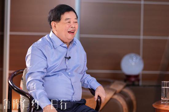 图:曹德旺谈“要培养自信能力”