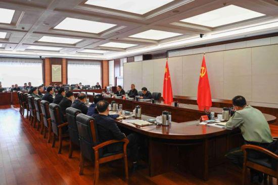 5月24日,甘肃省委常委会召开会议,研究部署黄河石林山地马拉松百公里越野赛公共安全事件善后处置工作。 甘肃省人民政府官网