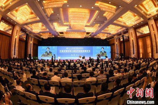 7月8日,第27届中国兰州投资贸易洽谈会在兰州开幕。 杨艳敏 摄