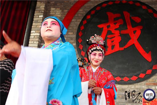 王金凤表演婆婆的眼神