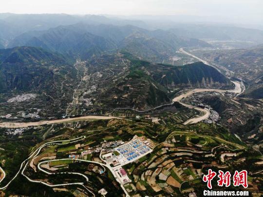 清水县位于甘肃省东南,天水东北,渭河上游,陇坂西麓,东邻陕西,南接麦积,西靠秦安,北连张川。 杨艳敏 摄