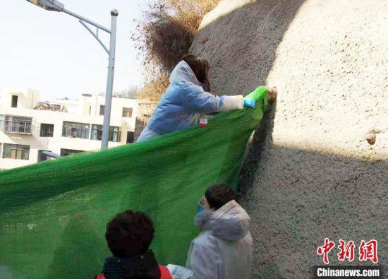 图为兰州社区女干部工作日常。 马静雯 摄