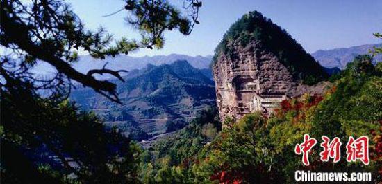 图为世界文化遗产麦积山石窟。(资料图)