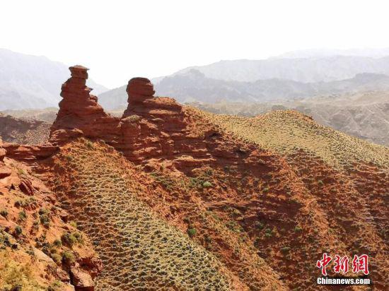 造型奇特的地貌景观。吴学珍 摄