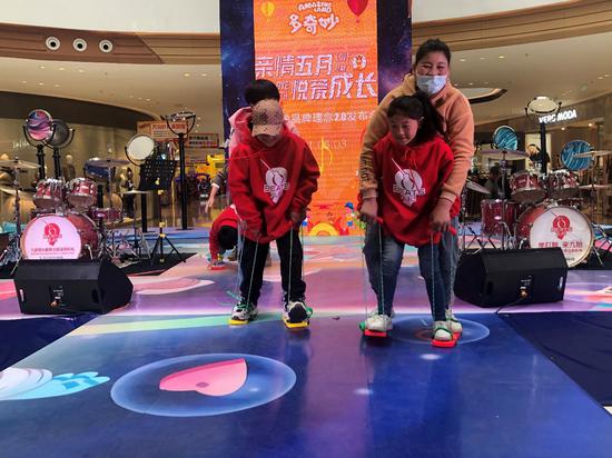 图为赣榆站亲子悦动会预热赛。