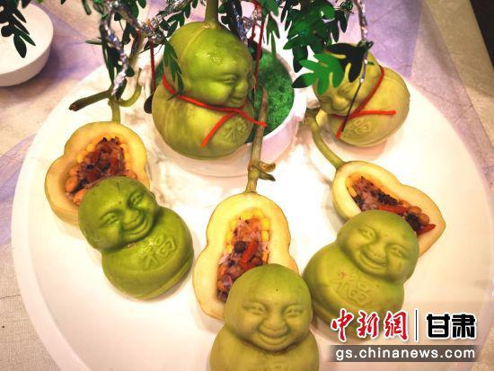 图为美食展示。