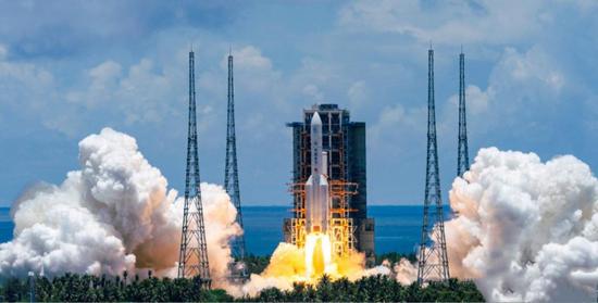 中国首次火星探测器“天问一号”发射成功