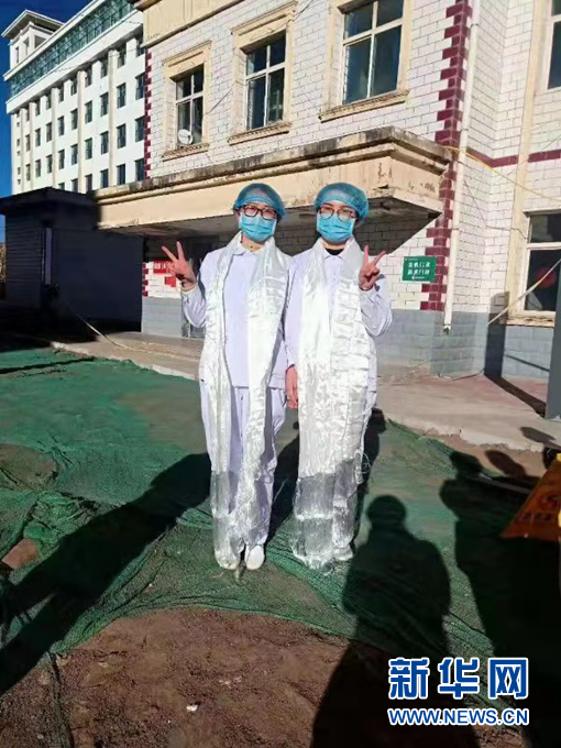 高原“护士姐妹花”张丽芳和张丽萍姐妹积极投身抗疫一线。(甘南州委宣传部供图)