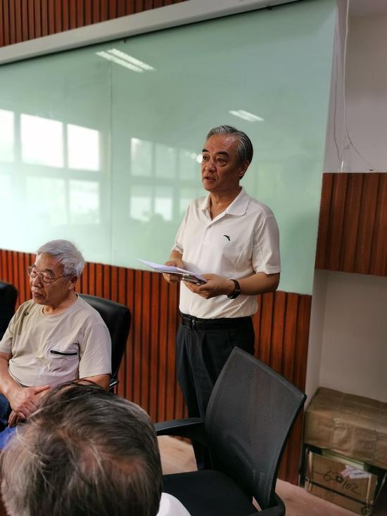 研讨会由秘书长李金英主持