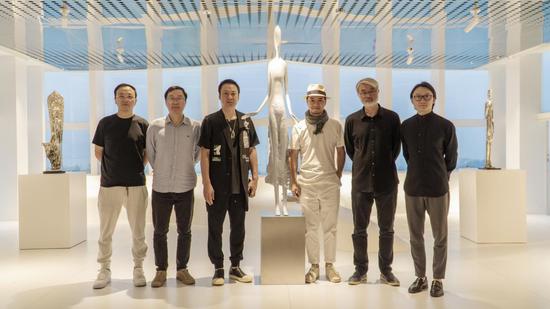 图:徐彬觉一当代佛像展嘉宾合影