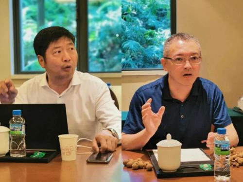 (星律网发起人、佛山城市合伙人:刘立新律师(左)深圳城市合伙人:刘国江律师(右))
