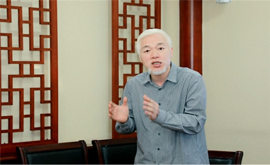 中国留学人才发展基金会一带一路研究院《寻根长城》课题组负责人张明弘