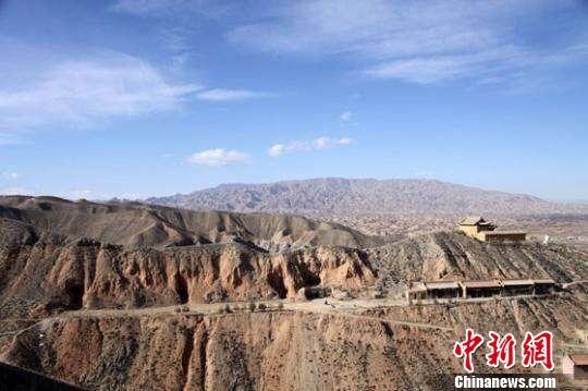 资料图:图为甘肃武威亥母寺遗址全景(东—西)。甘肃省文物考古研究所供图