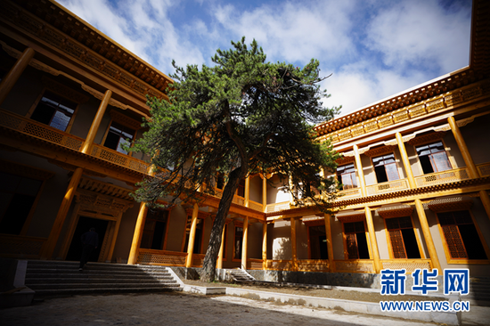 甘肃省甘南藏族自治州卓尼县博峪村一景。新华社记者邢广利 摄