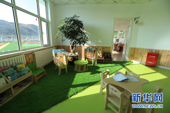 甘肃省白银市会宁县第六幼儿园多功能活动区。新华社记者 马希平 摄