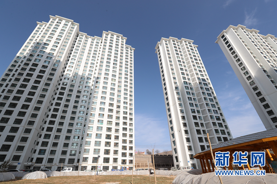 甘肃省白银市会宁县钟鼓楼安置小区一景。新华社记者 马希平 摄