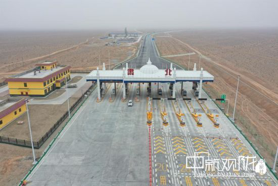 2月3日零时,肃北至沙枣园一级公路正式通车运营。