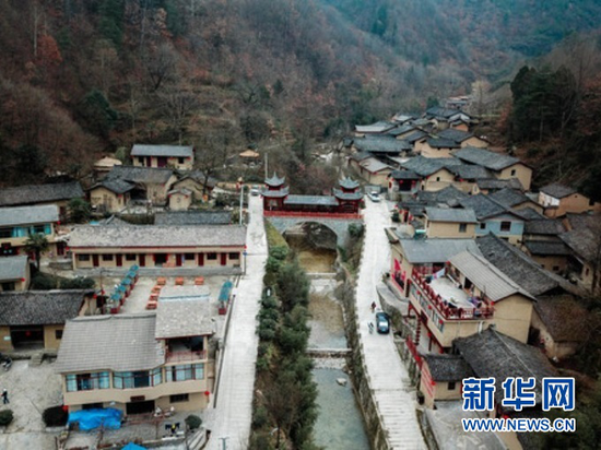 这是2020年12月21日拍摄的康县朱家沟景区(无人机照片)。新华社记者 郎兵兵 摄