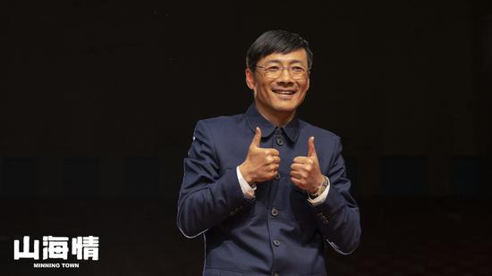 祖峰饰演白崇礼