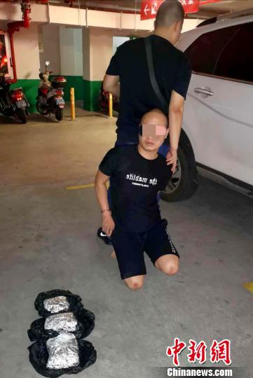 图为警方抓获的犯罪嫌疑人。海南警方供图