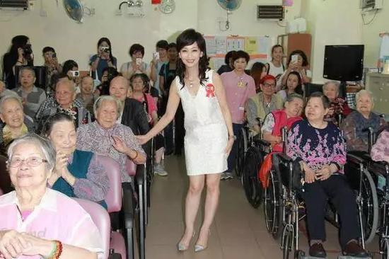 同是60多岁