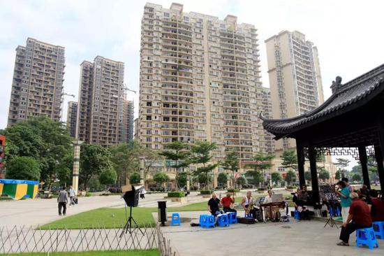 贵港城居人口_贵港荷城图片