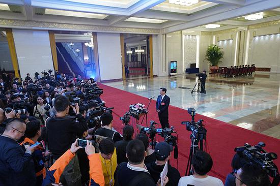 全国两会首场部长通道。